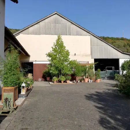 Zurueck Zur - Urlaub Im Zirkuswagen, Sommeratelier Oder Schindelwagen Apartmán *