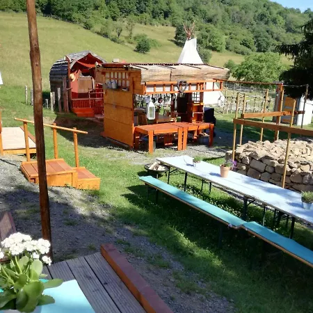 Apartment Zurueck Zur - Urlaub Im Zirkuswagen, Sommeratelier Oder Schindelwagen Adenbach