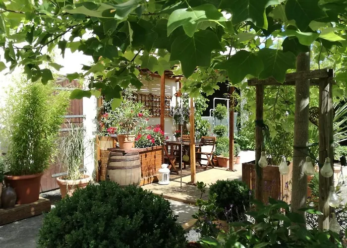 Апартаменты Zurueck Zur - Urlaub Im Zirkuswagen, Sommeratelier Oder Schindelwagen *