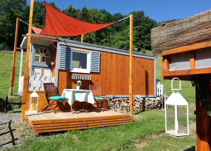 Zurueck Zur - Urlaub Im Zirkuswagen, Sommeratelier Oder Schindelwagen Апартаменты *