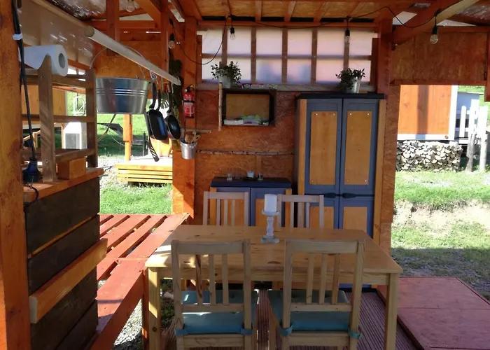 Lägenhet Zurueck Zur - Urlaub Im Zirkuswagen, Sommeratelier Oder Schindelwagen *